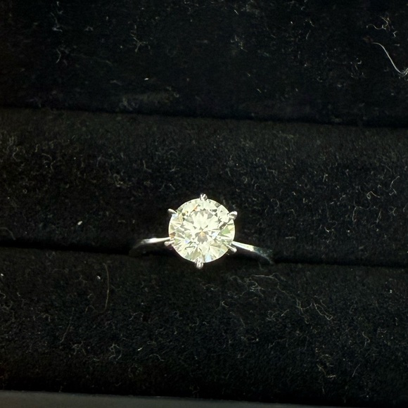 Silver Ring - Picture 7 of 9